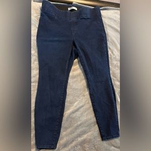 Old Navy Super Skinny Pull On Jeans size 18